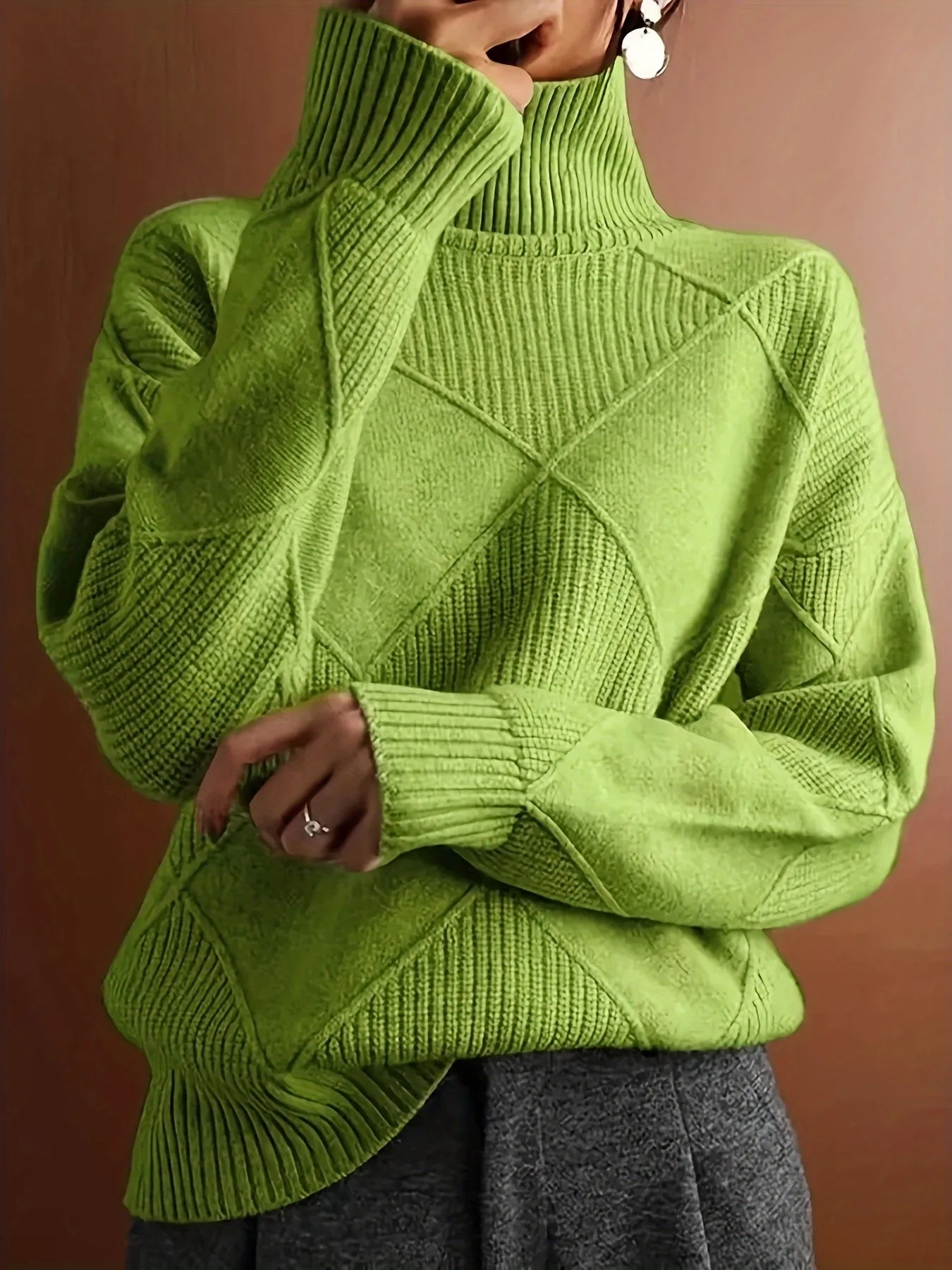 Plus Size Solid Color Knitted Sweater, Casual Turtleneck Long Sleeve Sweater For Fall & Winter, Women's Plus Size Clothing